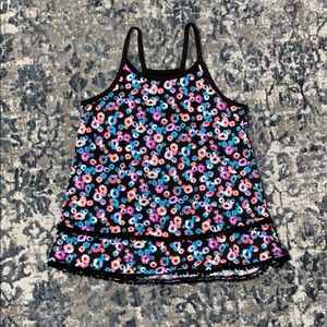 Super cute summer tank !